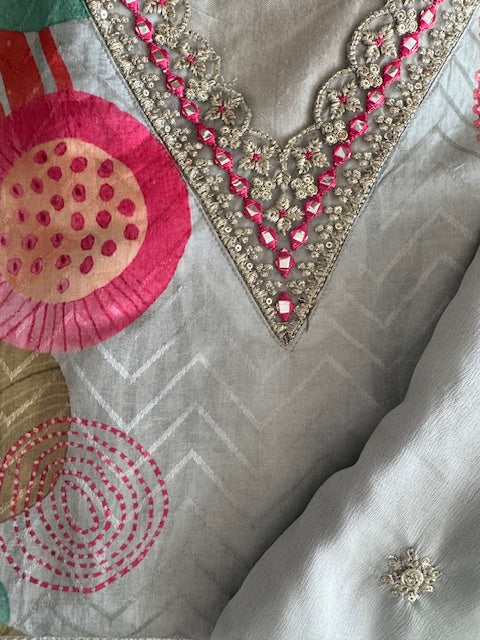 Grey Pink Printed Kurta Dupatta Ethnic Set