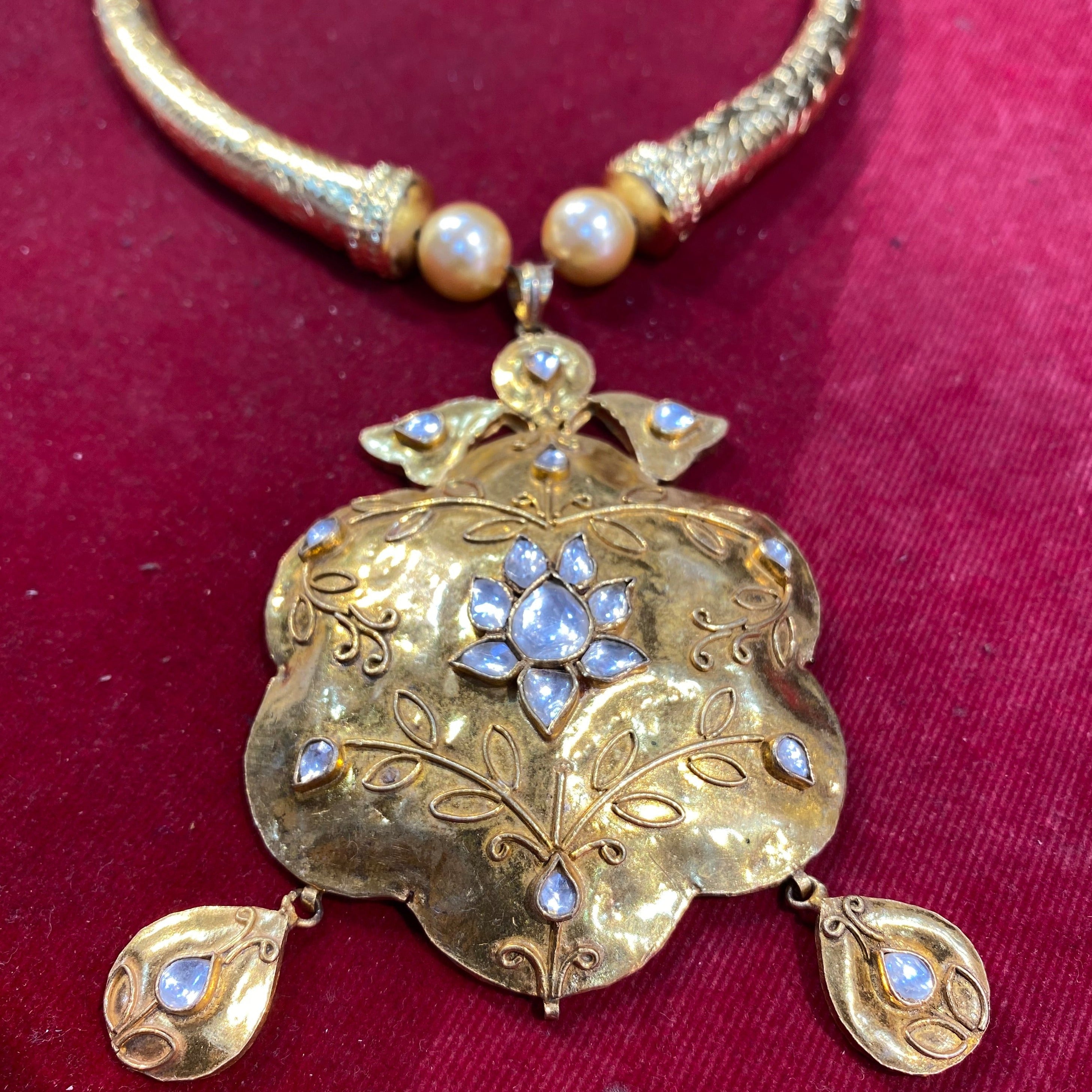 Floral Kundan  Necklace Set